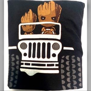 2 Groots in a Jeep side-knot T-shirt